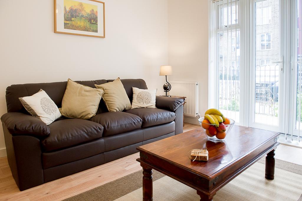 Stockley Apartments West Drayton  Exteriör bild